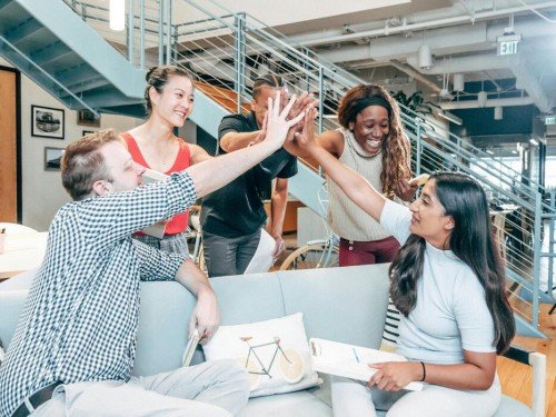 Why Smart Entrepreneurs Don’t Compete, But Collaborate?